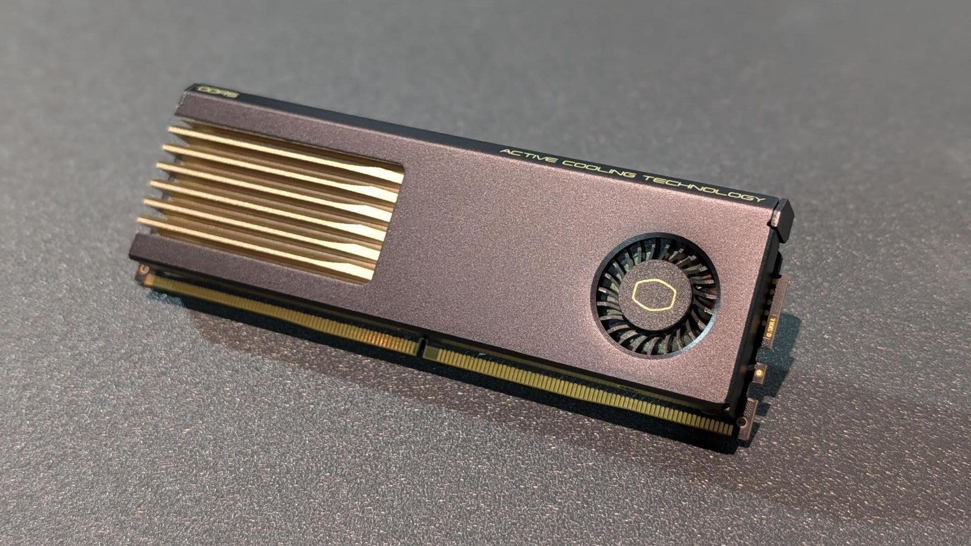 Cooler Master e G.Skill unem forças para trazer kits de memória DRAM com refrigeração ativa, atendendo àquele apelo incrivelmente distante por memórias ainda mais caras